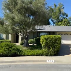 Mid-Century Escape. Hot Tub. Lush Garden. A/C. Bar