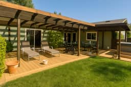 Mid-Century Escape. Hot Tub. Lush Garden. A/C. Bar - Image 2