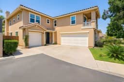 Allura Del Mar Heights Pet-Friendly 5BR Retreat - Image 4