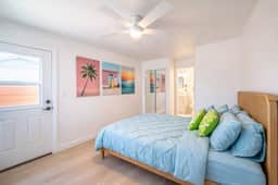 New! Modern 1BR Patio Apartment 3 blocks to Ocean - Image 3