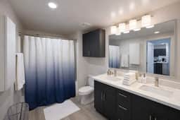 Stylish 1BR Apartment in Little Italy - Image 5