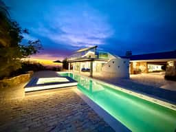 Luxe Private Hilltop Escape Pool & Spa 360-views - Image 2