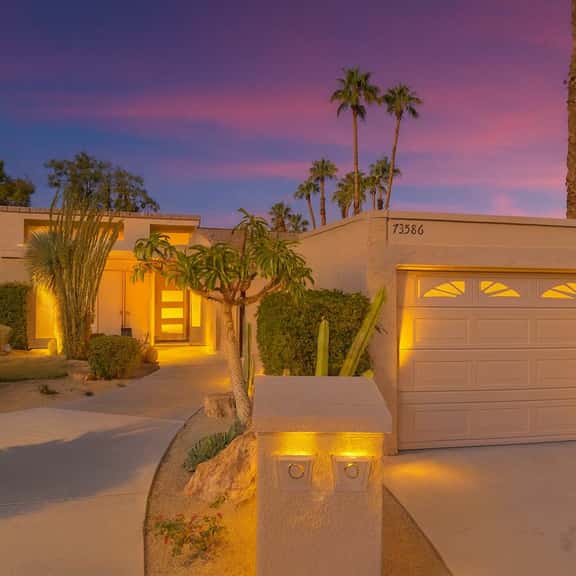 Modern Home Ironwood Country Club with Pool & Spas - Image 1