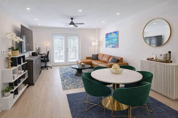 Stylish 1BR Apartment in Little Italy - Image 3