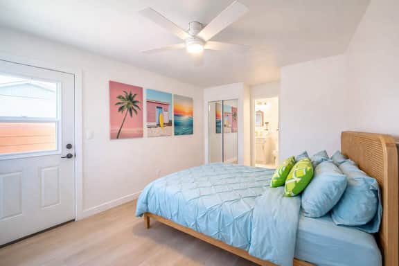 New! Modern 1BR Patio Apartment 3 blocks to Ocean - Image 3