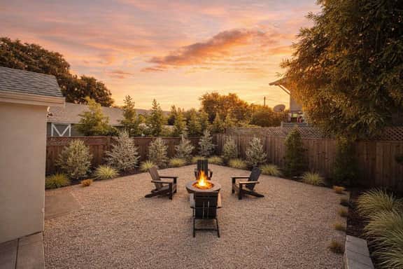 Stylish Retreat. Grand Private Yard. Fire Pit. A/C - Image 3